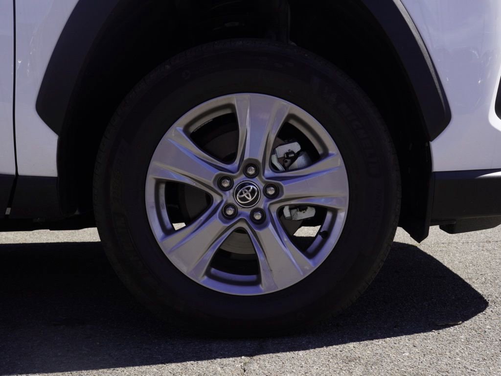 Used 2025 Toyota RAV4 XLE image 7