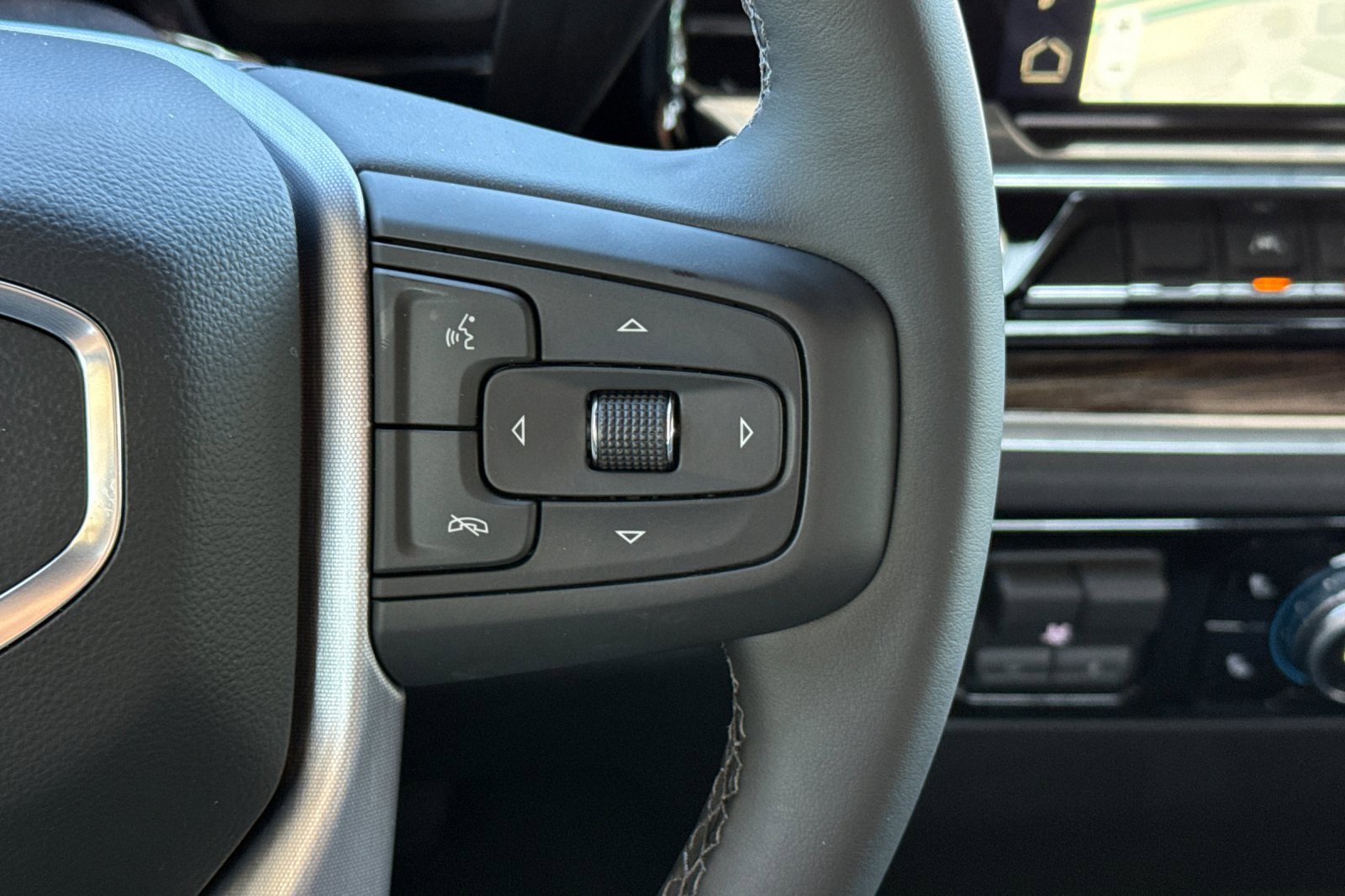 Used 2026 GMC Sierra 1500 SLE image 30