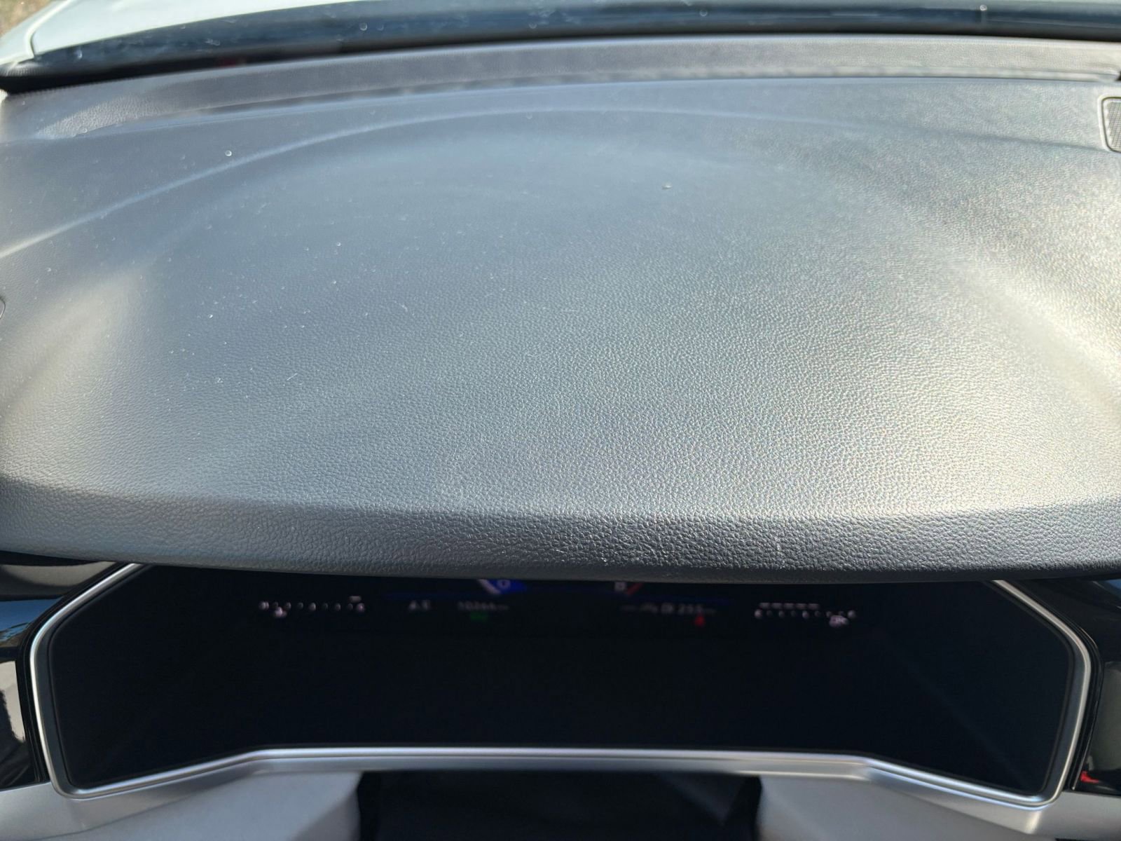 Used 2025 Volkswagen Taos SE image 34