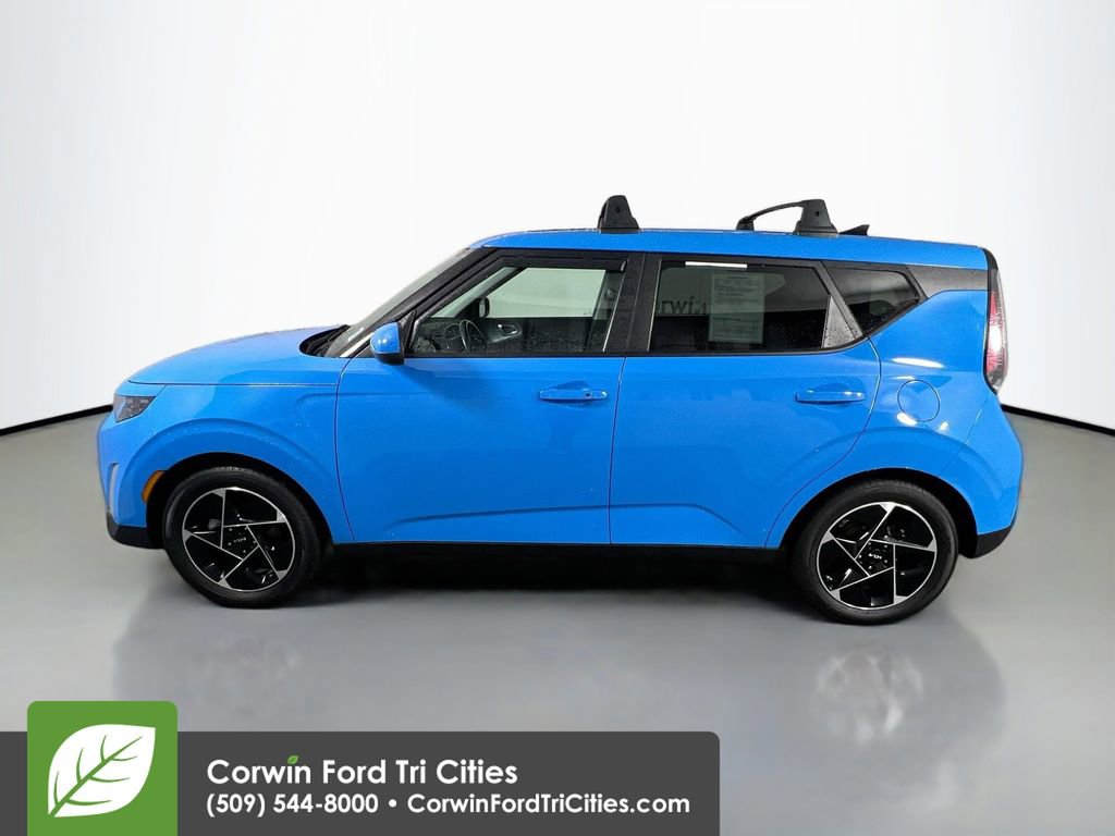 Used 2023 Kia Soul EX image 6