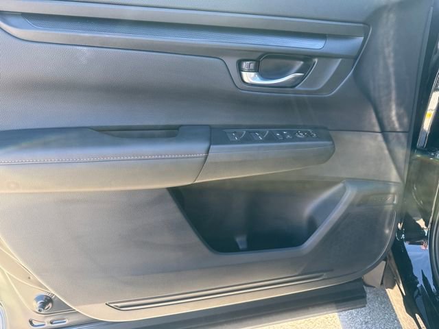 Certified 2025 Honda CR-V Sport image 9