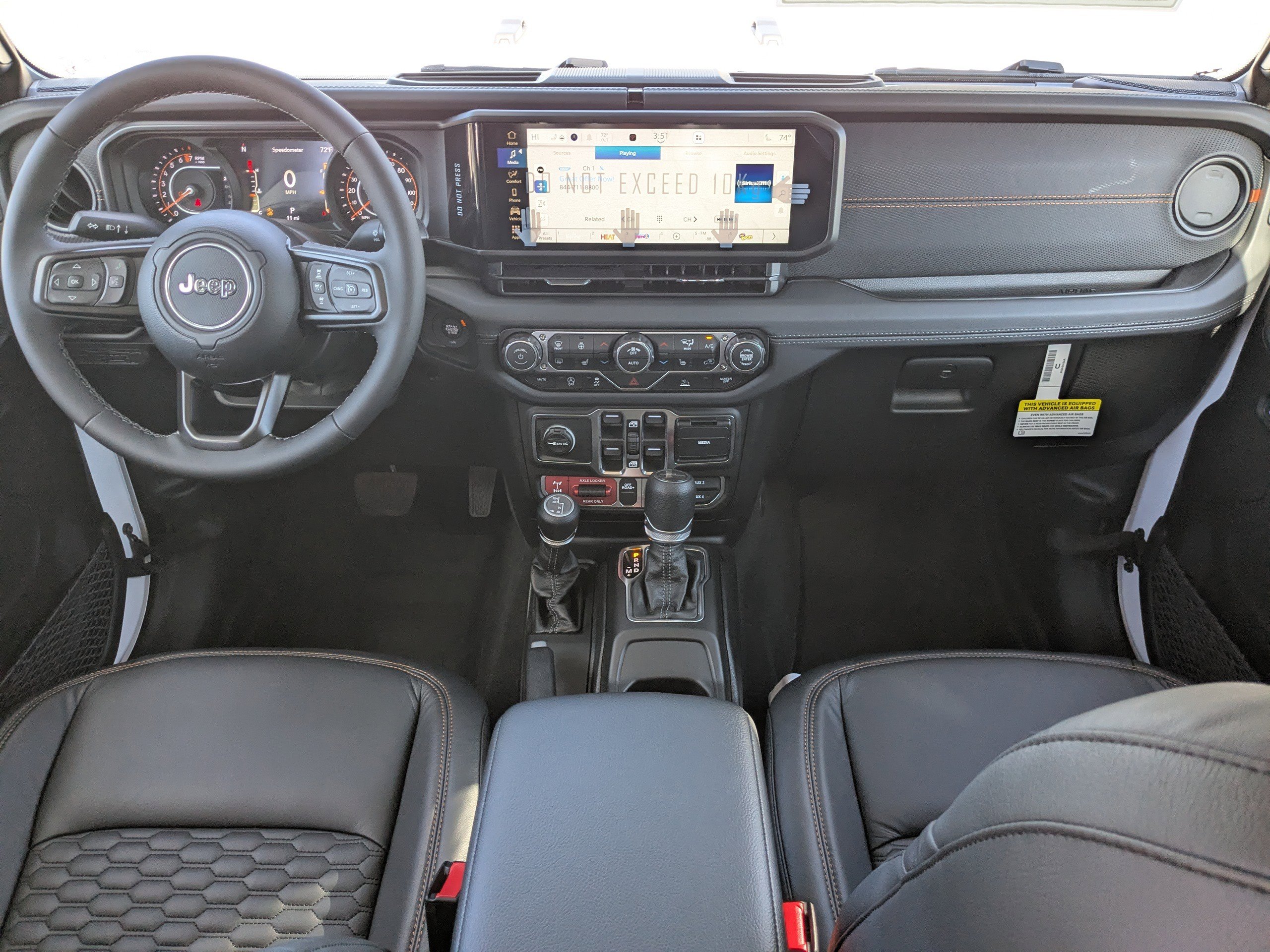 New 2026 Jeep Gladiator Mojave image 15