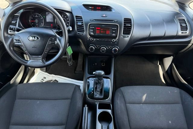 Used 2017 Kia Forte LX FWD image 11