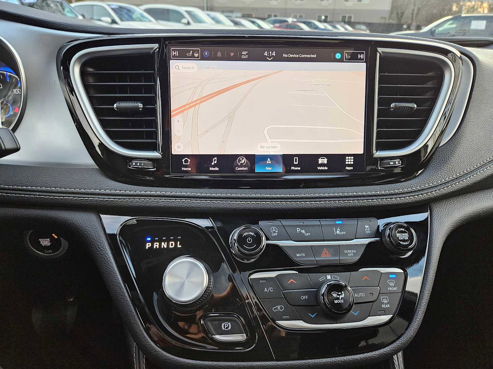 Used 2025 Chrysler Pacifica Limited image 29