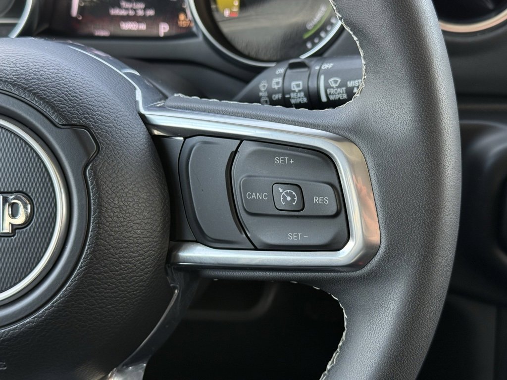 Used 2023 Jeep Wrangler Unlimited Sahara image 19