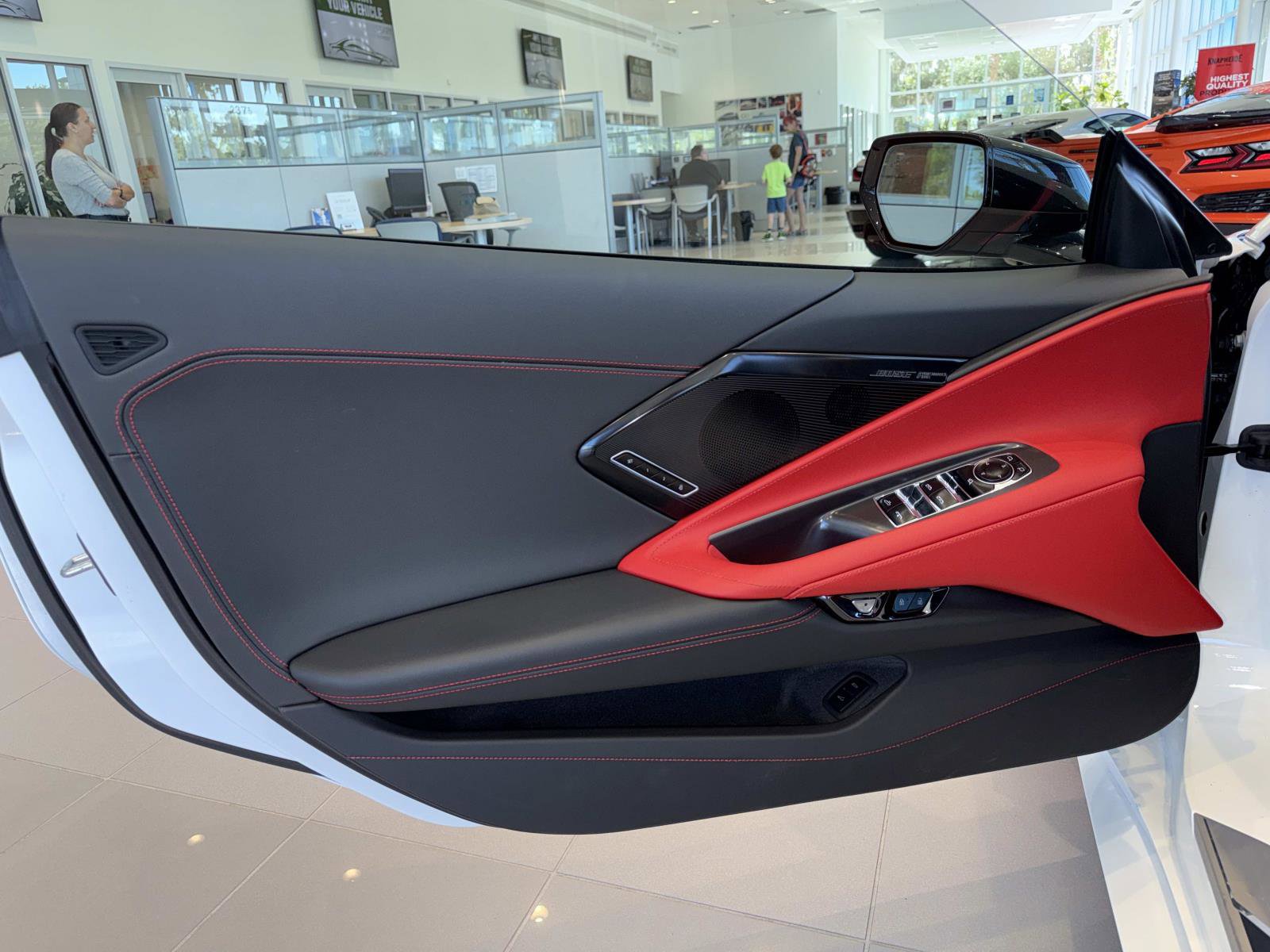 Used 2026 Chevrolet Corvette Stingray Preferred Conv w/ Z51 Performance Package RWD image 17