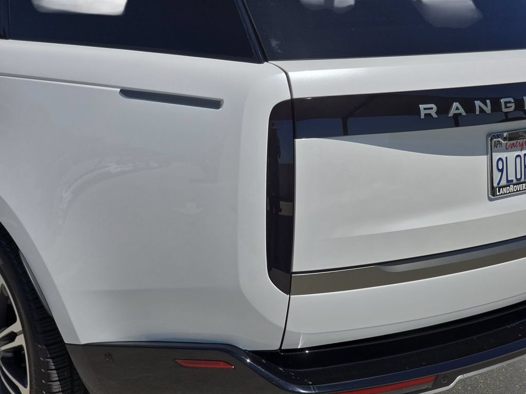 Certified 2024 Land Rover Range Rover SE AWD/4WD image 36