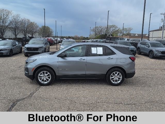 Used 2023 Chevrolet Equinox LS w/ LS Convenience Package image 3