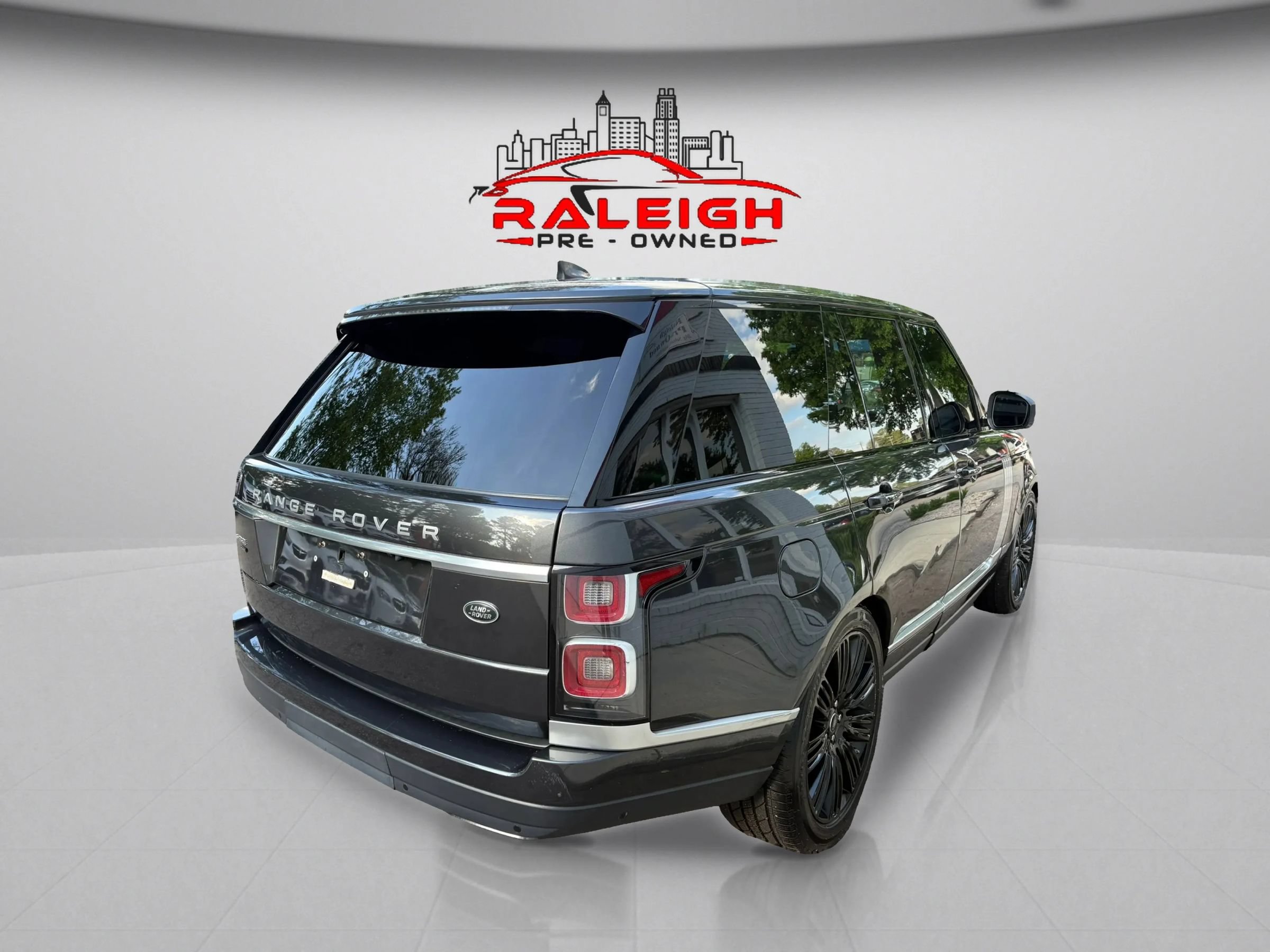 Used 2020 Land Rover Range Rover HSE AWD/4WD image 4