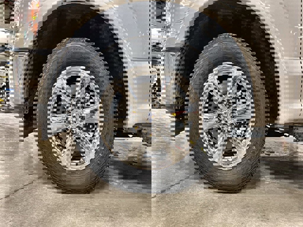 Used 2019 Ford F150 Lariat image 10