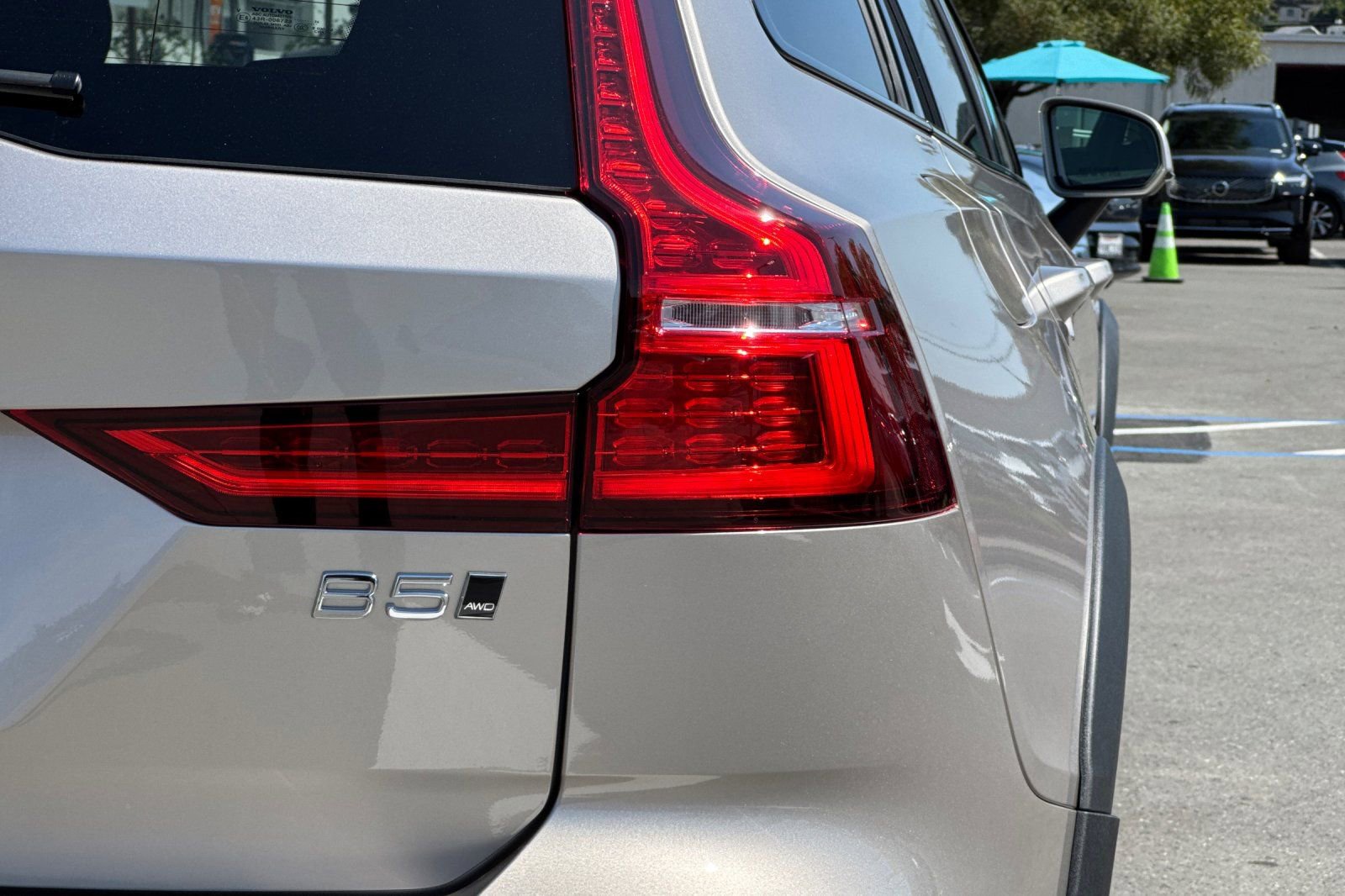 New 2026 Volvo V60 B5 Cross Country Plus w/ Climate Package AWD/4WD image 12