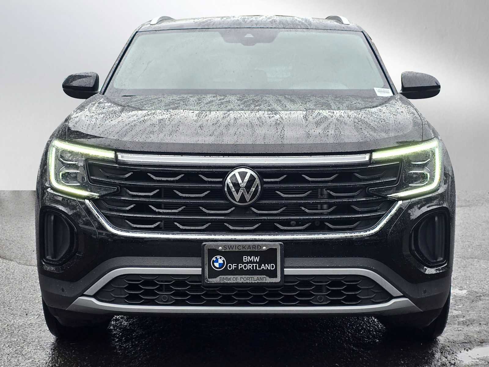 Used 2025 Volkswagen Atlas Cross Sport SE image 8