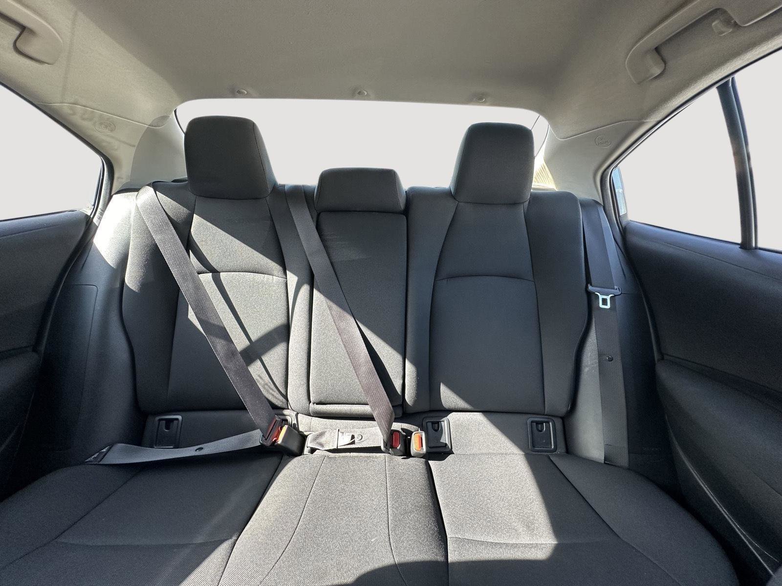 Used 2021 Toyota Corolla LE image 13