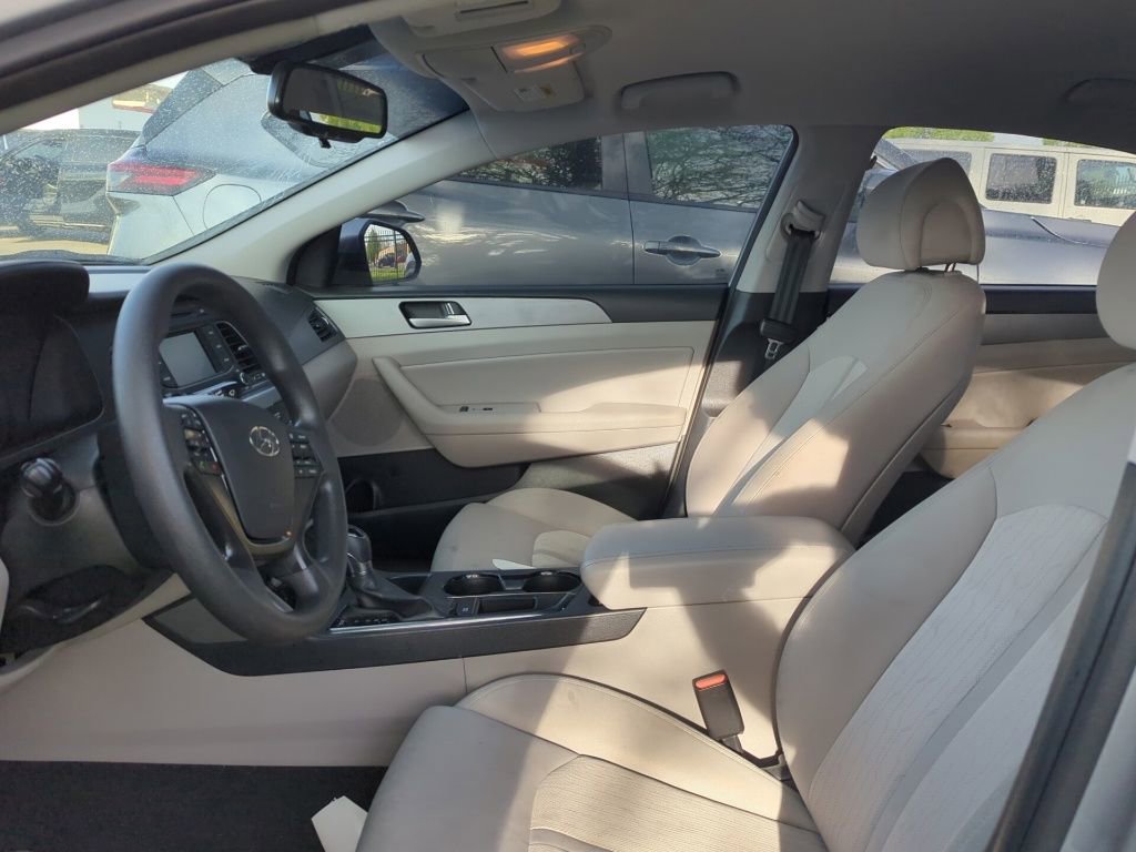 Used 2016 Hyundai Sonata SE image 6