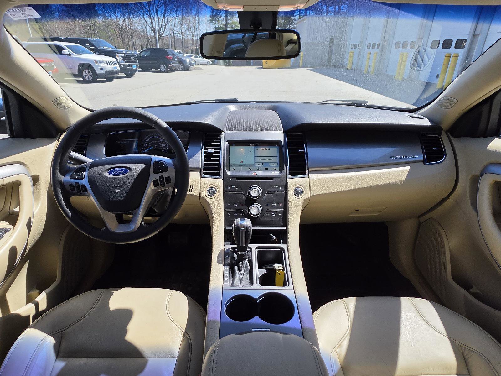 Used 2018 Ford Taurus SEL w/ Equipment Group 201A image 16