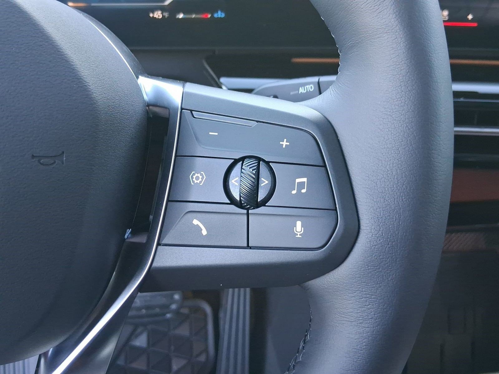 Used 2026 BMW X1 xDrive28i w/ Convenience Package image 21