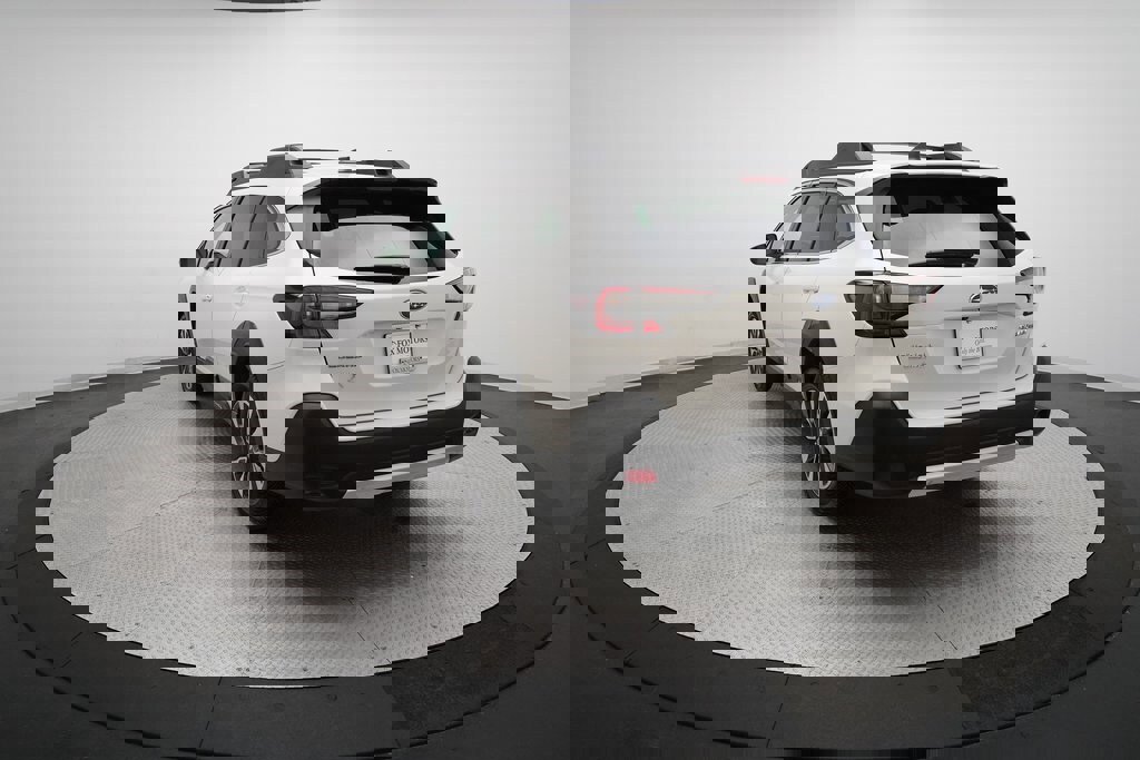 Used 2024 Subaru Outback Limited image 31