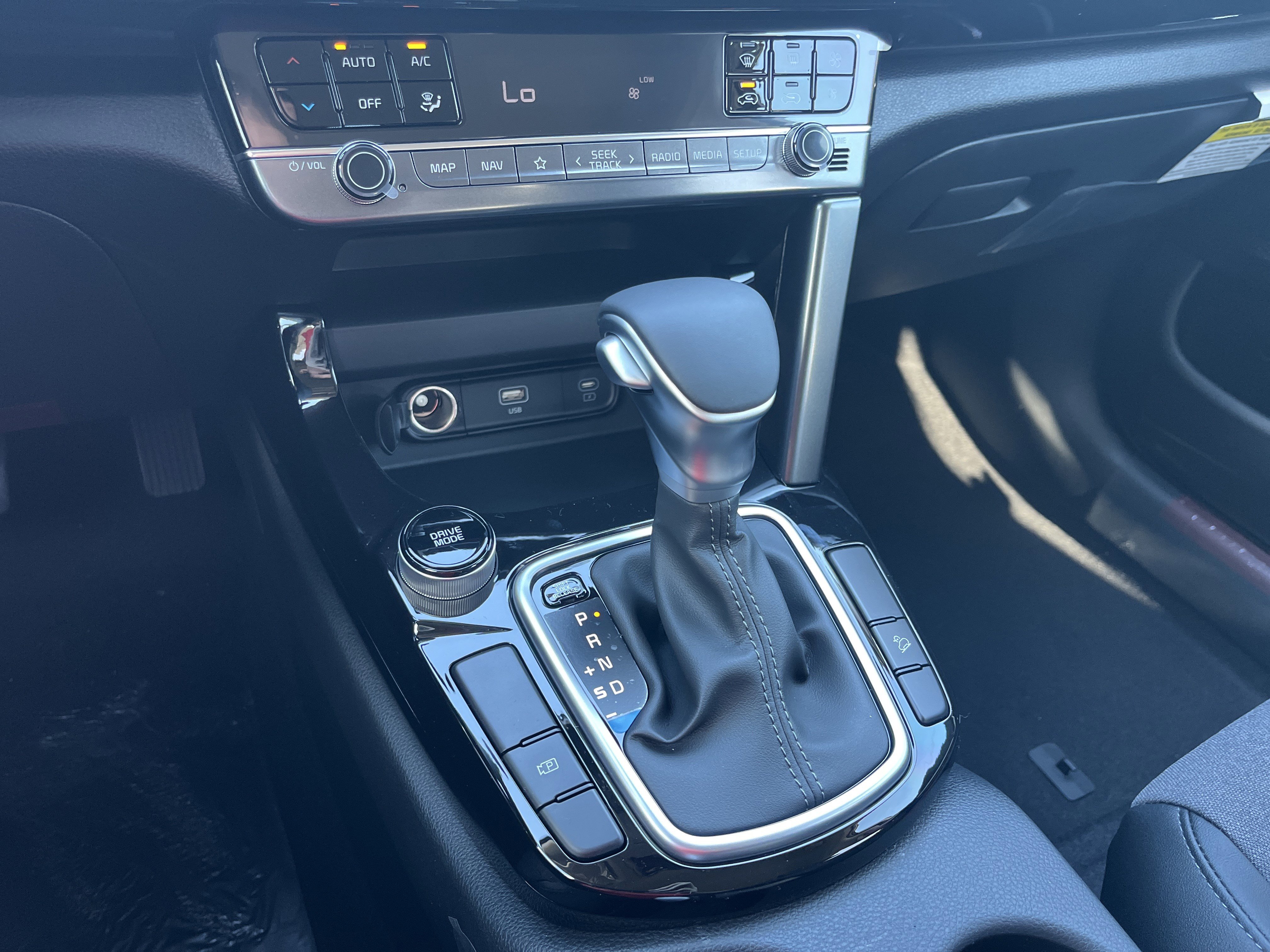 New 2026 Kia Seltos S FWD image 13