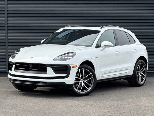 Certified 2025 Porsche Macan AWD/4WD video 1