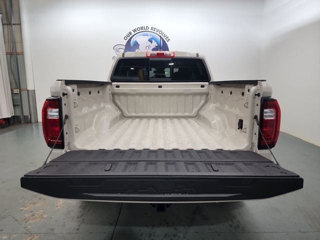 New 2026 GMC Canyon Elevation w/ Convenience Package image 7