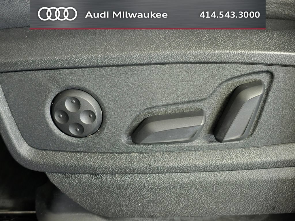 Used 2023 Audi SQ5 Premium Plus w/ Premium Plus Package AWD/4WD image 18