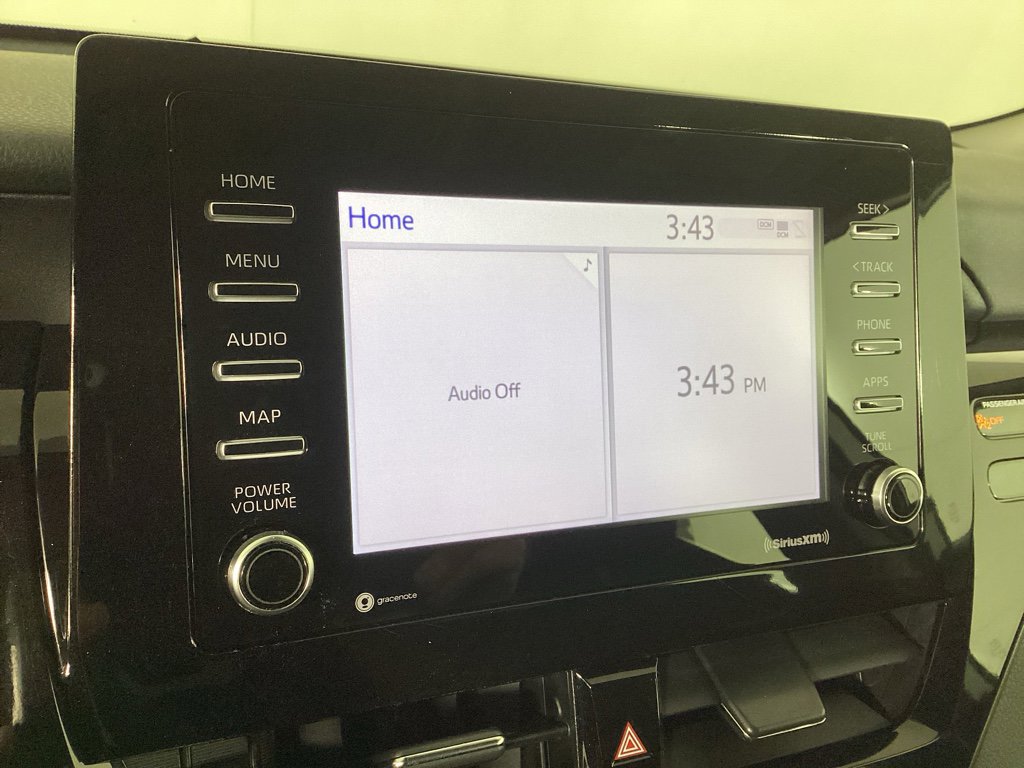 Used 2021 Toyota Camry SE w/ Cold Weather Package image 28