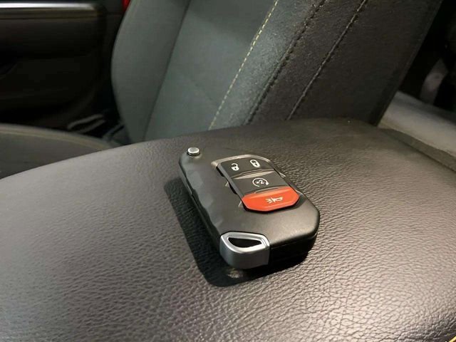 Used 2025 Jeep Wrangler Unlimited Sahara w/ Safety Group image 83