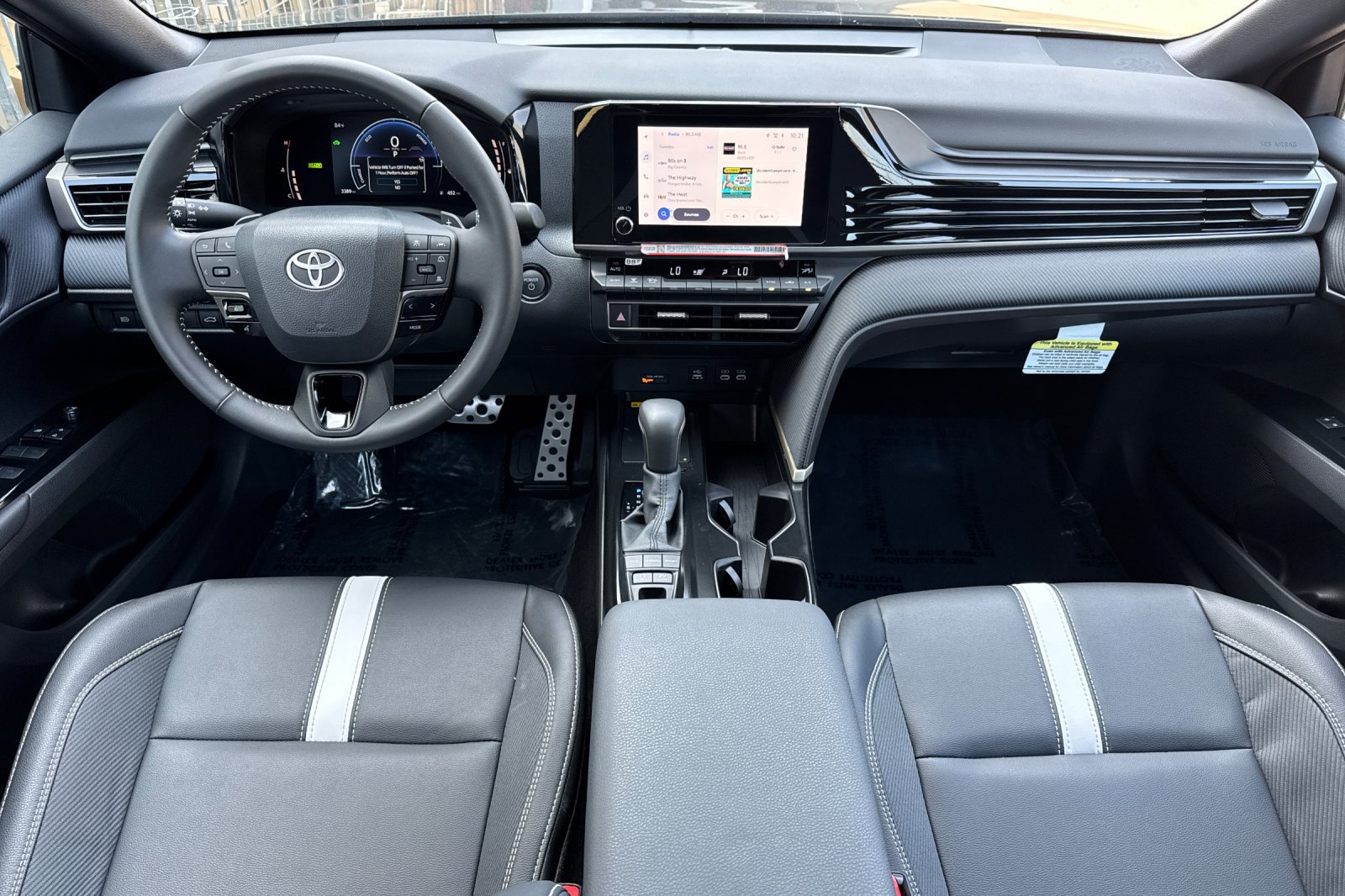 Used 2026 Toyota Camry SE w/ Convenience Package FWD image 18