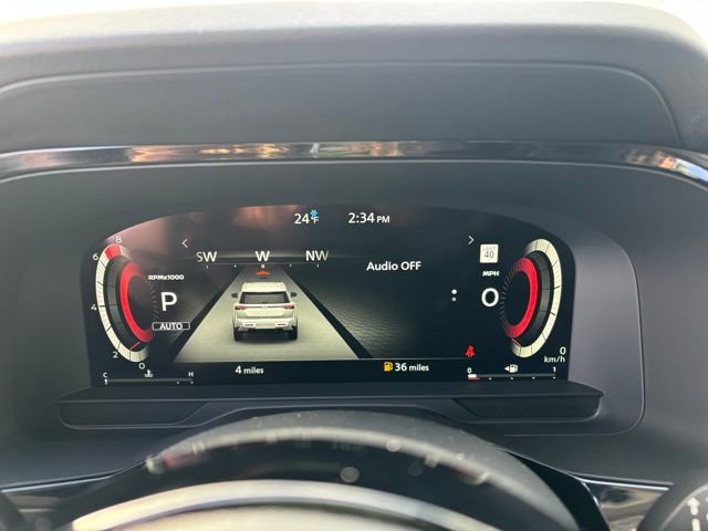 New 2025 Nissan Pathfinder Platinum image 9