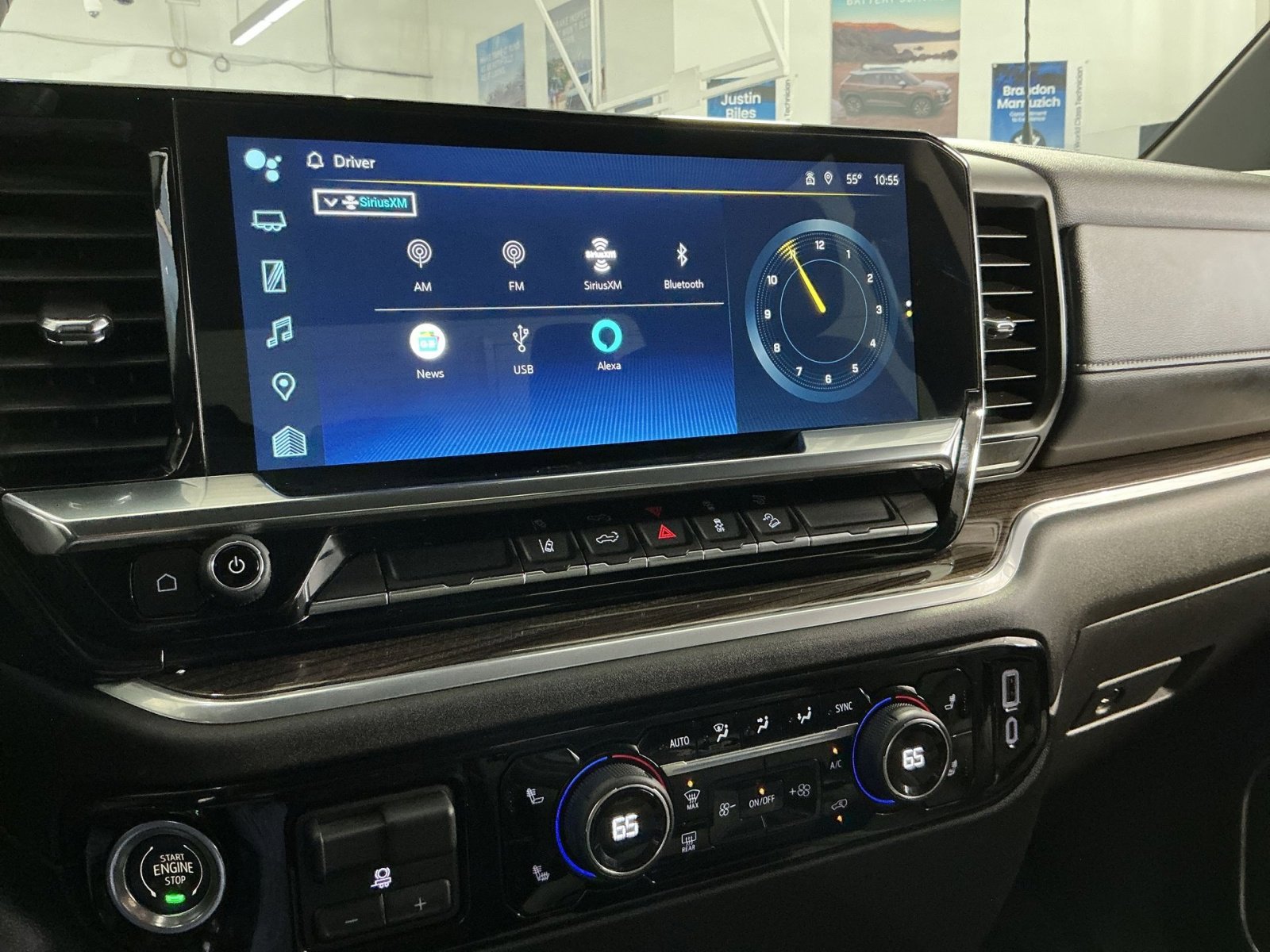 Used 2025 Chevrolet Silverado 2500 LT AWD/4WD image 26