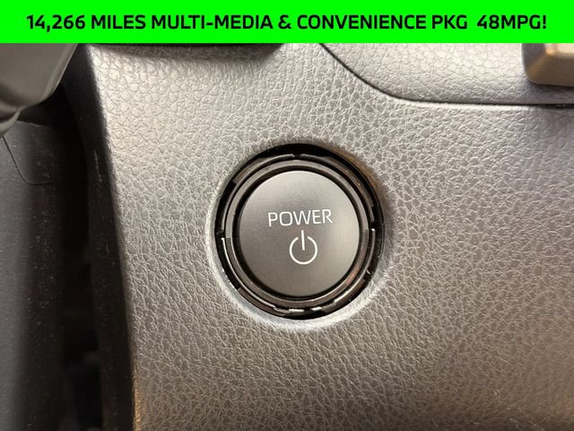 Used 2025 Toyota Camry SE FWD image 18