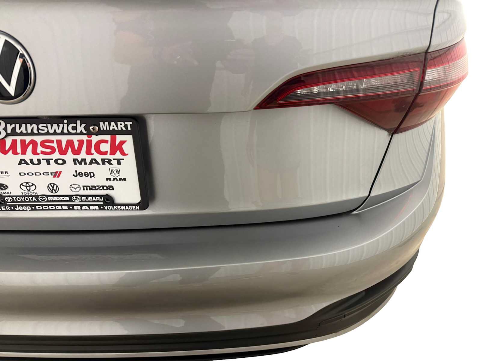 Certified 2023 Volkswagen Jetta S FWD image 9