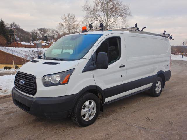 Used 2019 Ford Transit 250 130 Low Roof image 1