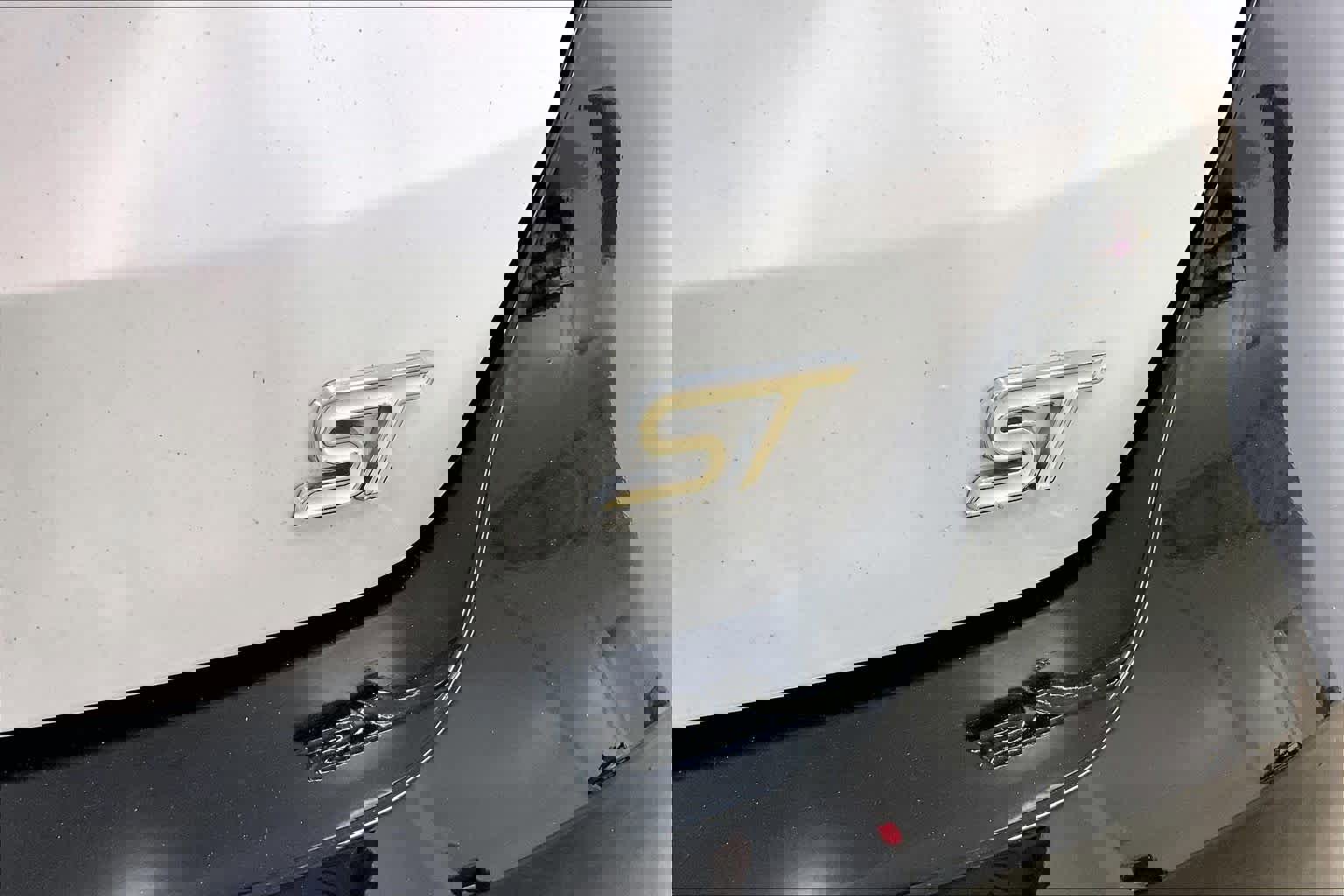 Used 2018 Ford Focus ST FWD image 31