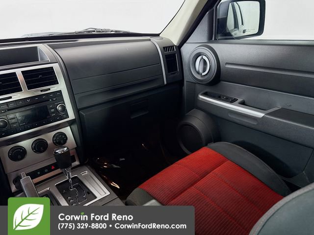 Used 2008 Dodge Nitro R/T image 19