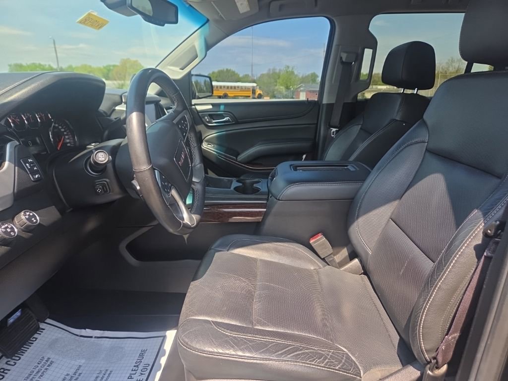 Used 2016 GMC Yukon SLT AWD/4WD image 18
