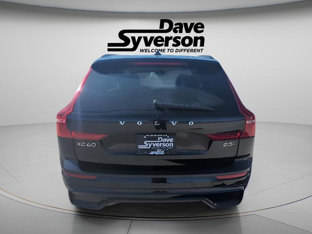 Used 2023 Volvo XC60 B5 Plus image 3