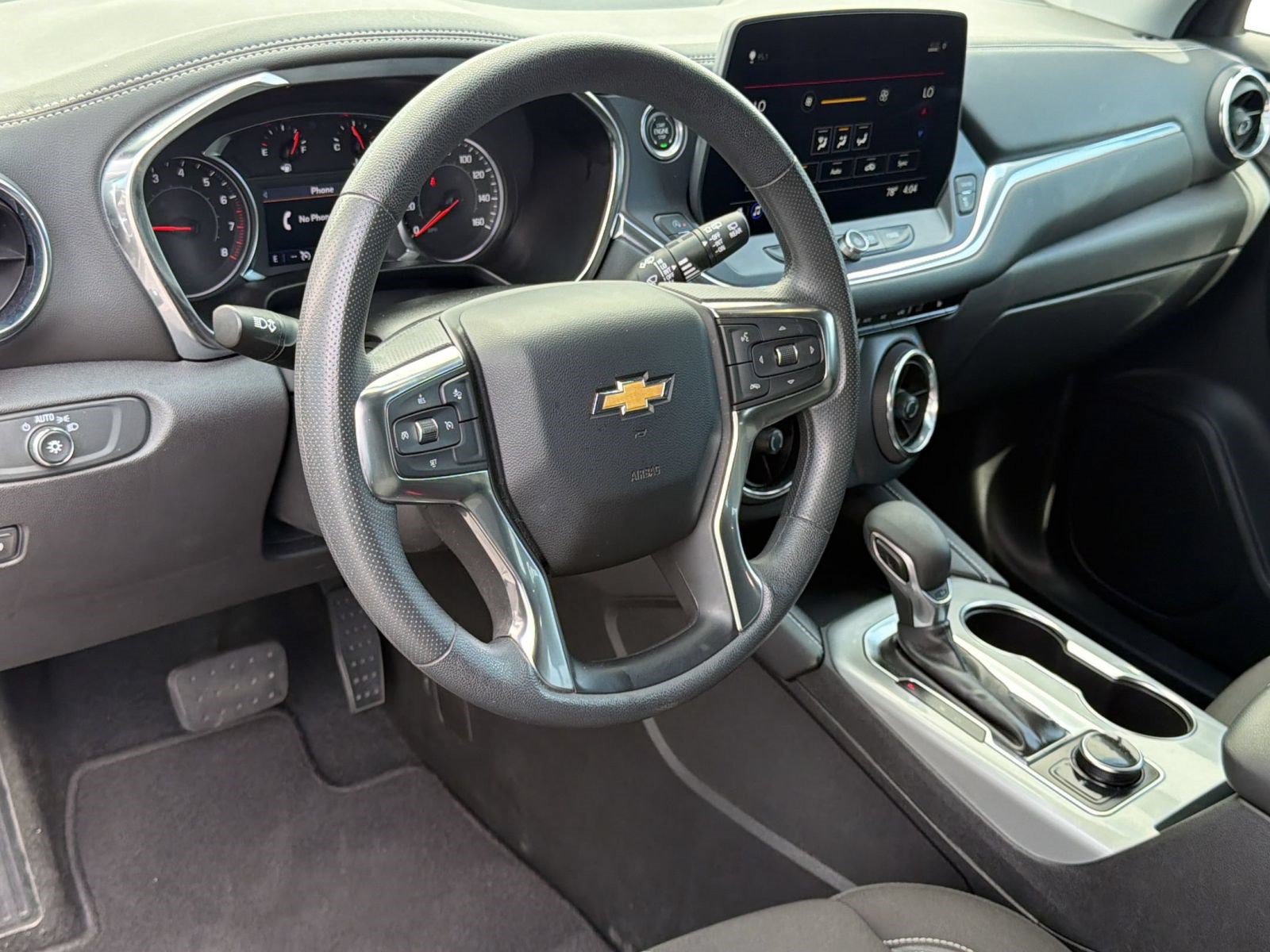 Used 2025 Chevrolet Blazer LT FWD image 4