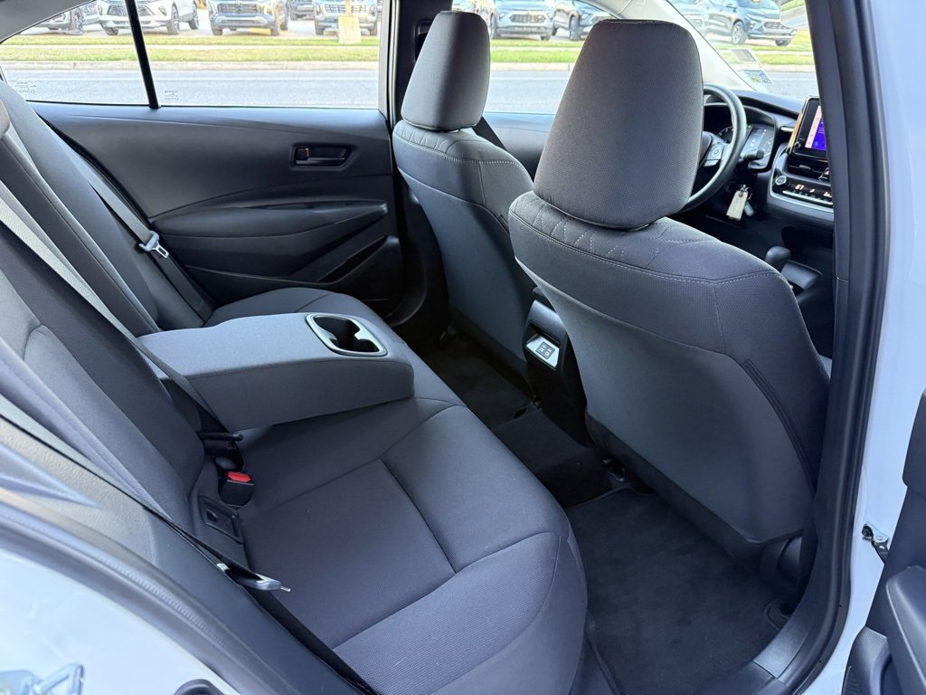 Used 2025 Toyota Corolla LE image 22