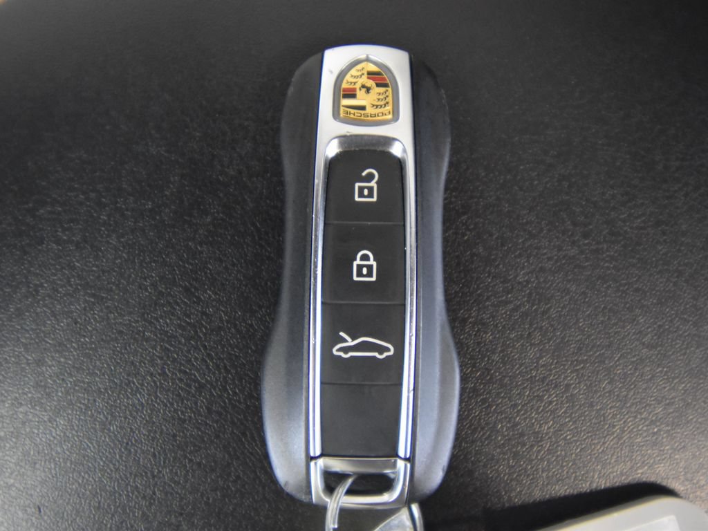 Used 2024 Porsche 911 Carrera GTS RWD image 45