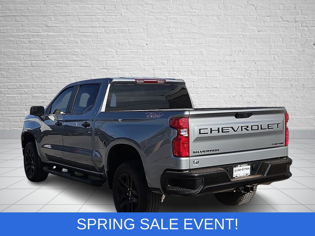 Used 2024 Chevrolet Silverado 1500 Custom Trail Boss w/ Turbomax Blackout Package image 3