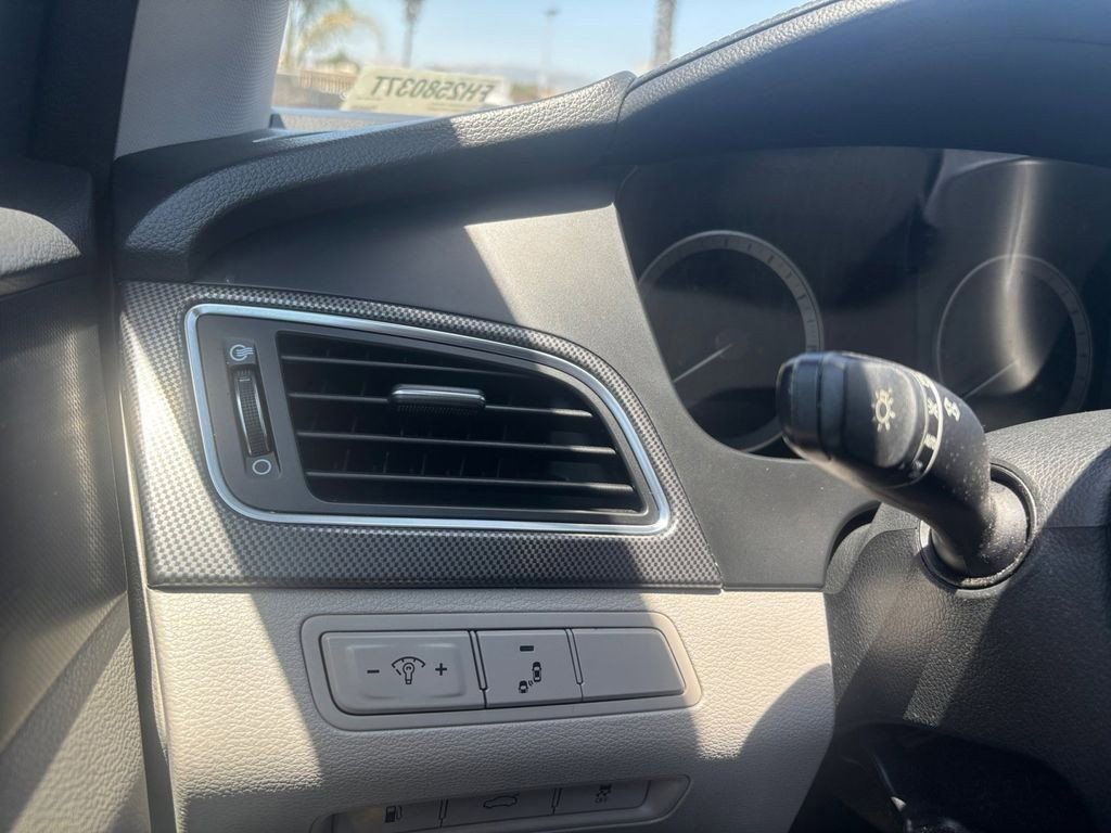 Used 2015 Hyundai Sonata Sport w/ Option Group 04 image 14