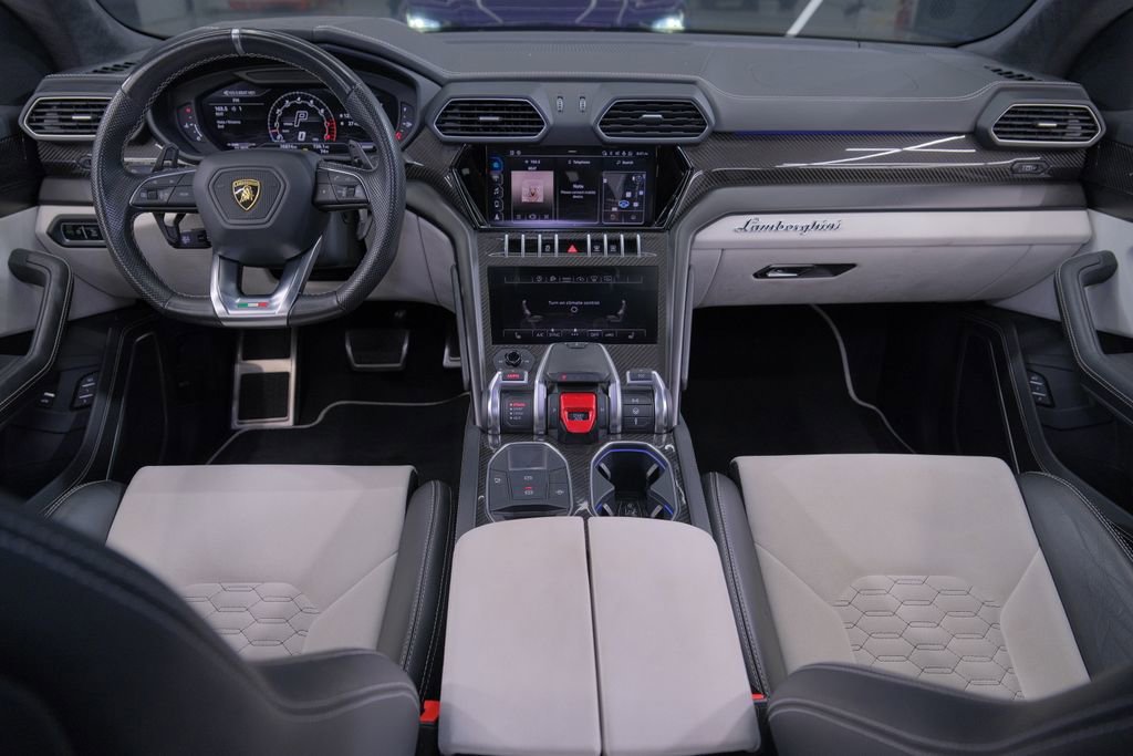 Used 2022 Lamborghini Urus image 62