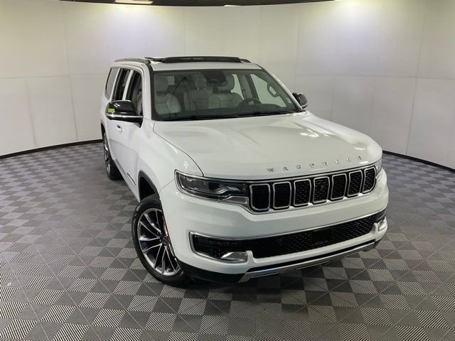 Used 2024 Jeep Wagoneer L Series III w/ Premium Group I AWD/4WD image 37