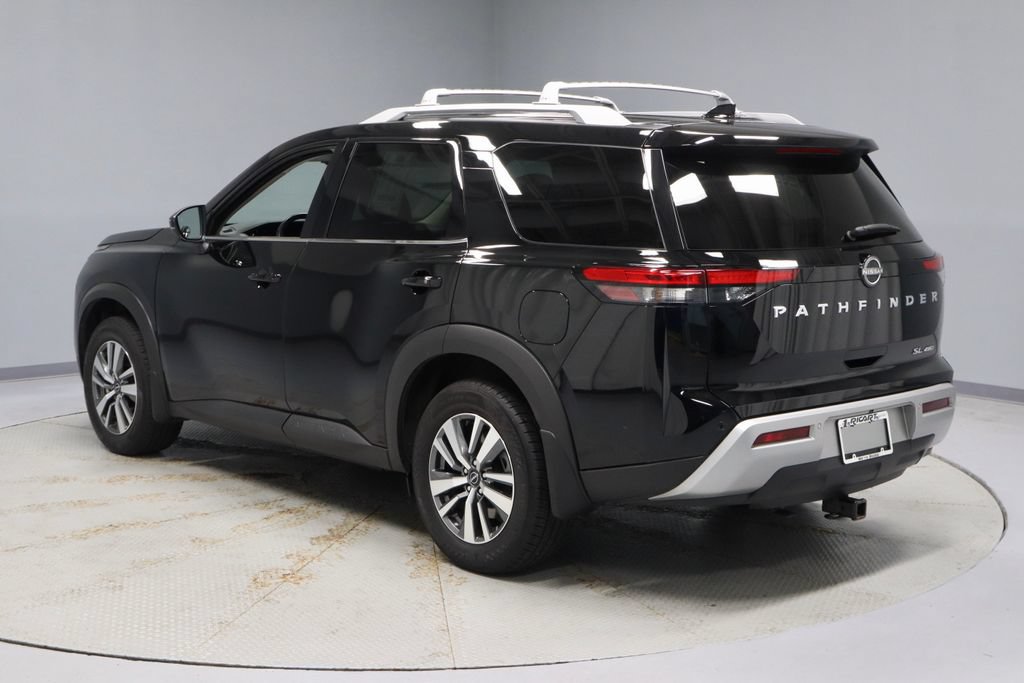 Certified 2024 Nissan Pathfinder SL w/ Cargo Package AWD/4WD image 11