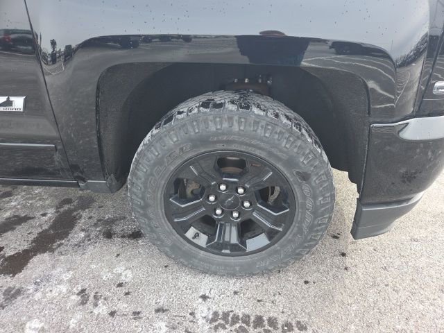 Used 2017 Chevrolet Silverado 1500 LTZ Z71 w/ LTZ Plus Package image 2