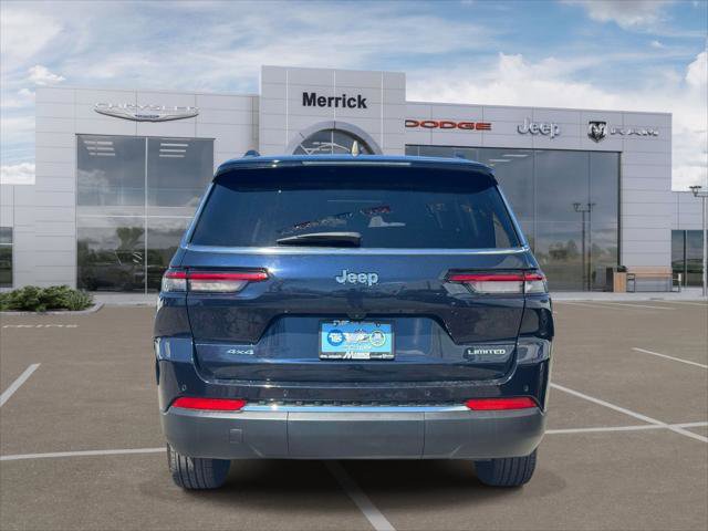 Certified 2023 Jeep Grand Cherokee L Limited AWD/4WD image 2