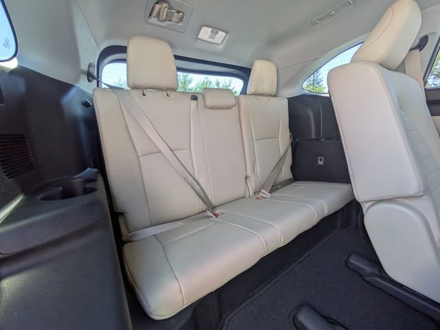 Used 2020 Toyota Highlander XLE image 15
