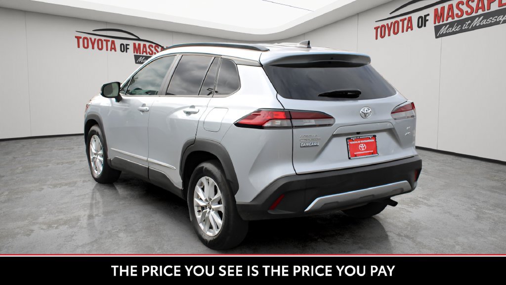 Certified 2026 Toyota Corolla Cross LE AWD/4WD image 4