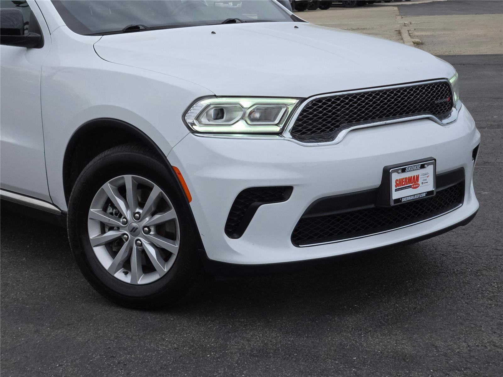 Certified 2024 Dodge Durango SXT RWD image 2